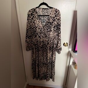 BOOHOO PLUS LEOPARD MIDI DRESS